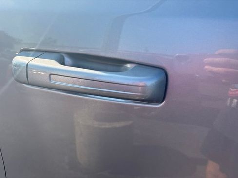 Used 2022 RAM 1500 Laramie AWD/4WD image 37