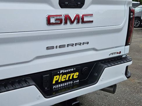 New 2026 GMC Sierra 2500 AT4 w/ AT4 Premium Plus Package AWD/4WD image 13