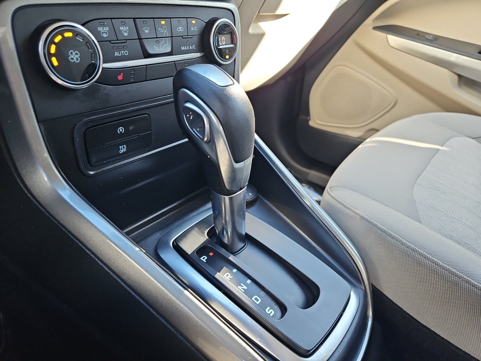 Used 2018 Ford EcoSport SE FWD image 21