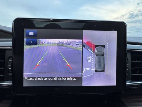 Used 2020 Ford Explorer Limited image 38