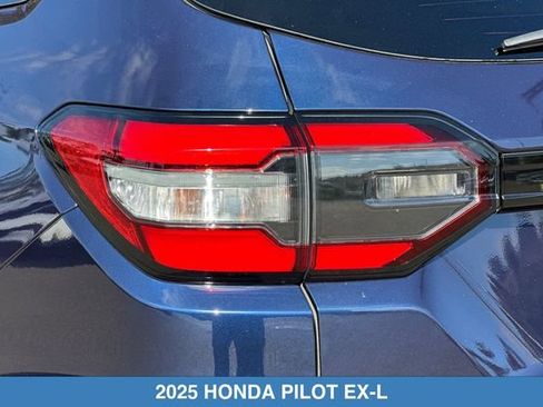 Certified 2025 Honda Pilot EX-L image 31