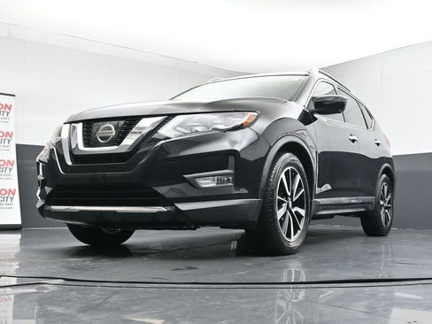 Used 2017 Nissan Rogue SL w/ SL Premium Package image 34