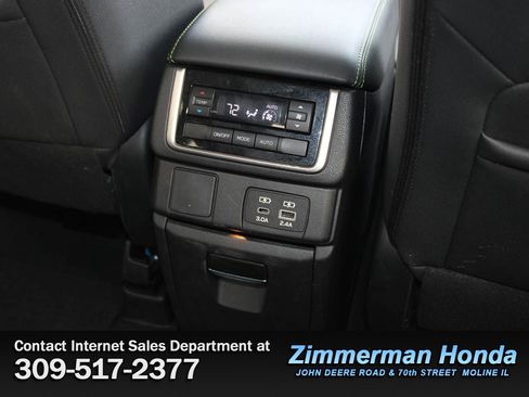 Used 2024 Subaru Ascent Onyx Edition image 10