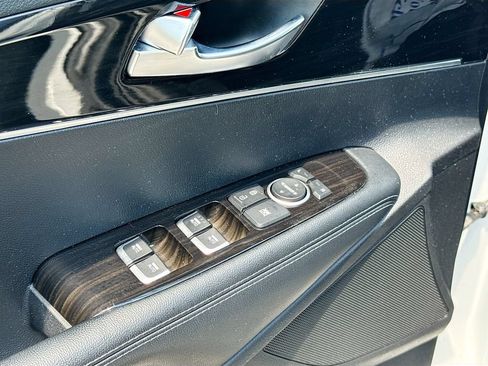Used 2019 Kia Sorento AWD image 18