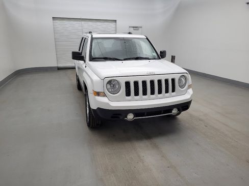 Used 2015 Jeep Patriot Limited w/ Sun/Sound Group image 14