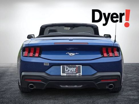 Used 2024 Ford Mustang Convertible RWD image 5