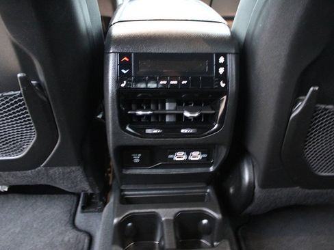 Used 2023 Jeep Grand Cherokee L Limited image 12