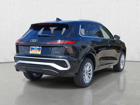 New 2026 Audi Q3 quattro 2.0T AWD/4WD image 5
