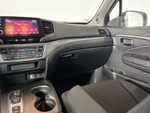 Used 2023 Honda Ridgeline Sport image 28