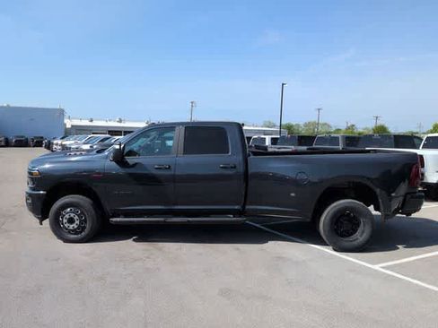 New 2026 RAM 3500 Laramie w/ Night Edition AWD/4WD image 5