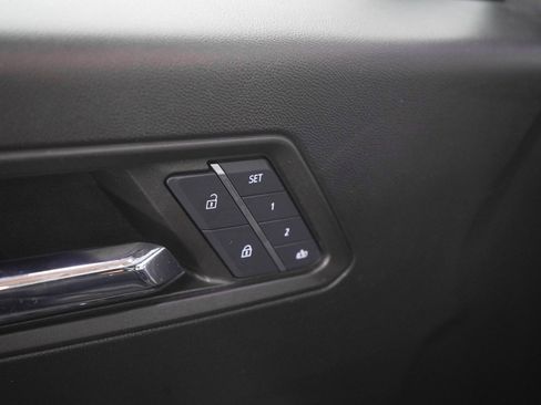 Used 2024 GMC Canyon Denali AWD/4WD image 23
