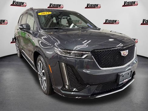 Used 2023 Cadillac XT6 Sport w/ Platinum Package AWD/4WD image 3