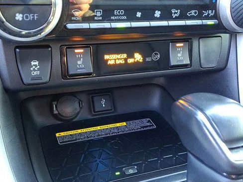 Certified 2020 Toyota RAV4 XSE image 21