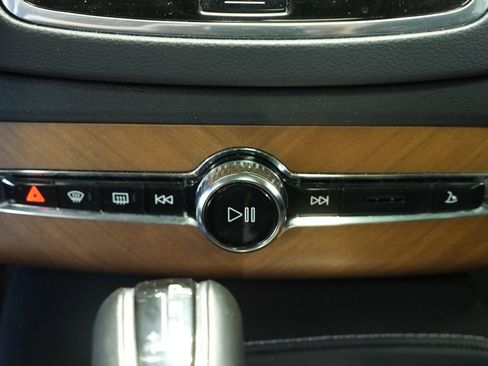 Used 2019 Volvo XC90 T6 Inscription w/ Advanced Package image 17