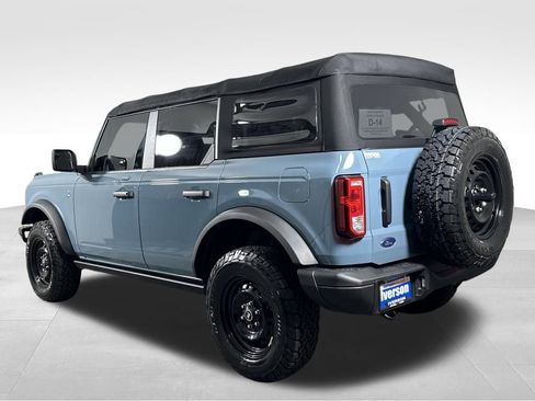 Used 2022 Ford Bronco Black Diamond image 5