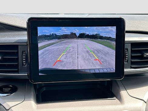 Certified 2023 Ford Explorer XLT w/ Equipment Group 202A RWD image 14