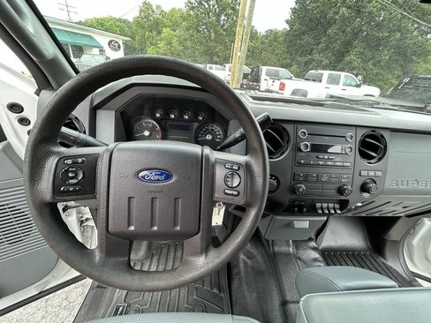 Used 2015 Ford F350 XL w/ Power Equipment Group AWD/4WD image 16