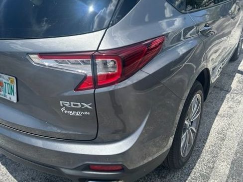 Certified 2023 Acura RDX FWD w/ Technology Package image 3