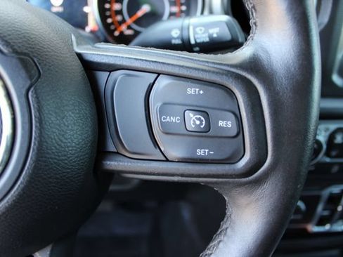 Used 2021 Jeep Gladiator Sport AWD/4WD image 21