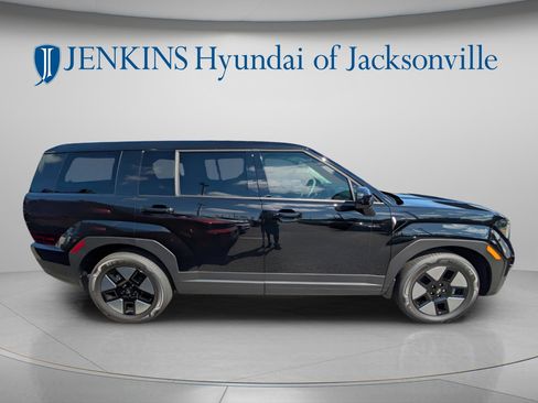 New 2026 Hyundai Santa Fe SE FWD image 2