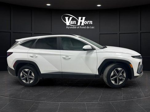Used 2025 Hyundai Tucson SEL image 2