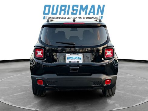 Used 2022 Jeep Renegade Altitude image 5