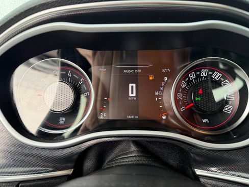 Used 2018 Dodge Challenger GT image 18