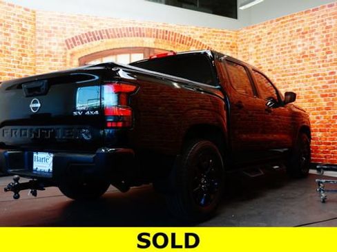 Certified 2022 Nissan Frontier SV AWD/4WD image 7