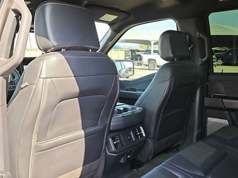 Used 2025 Ford F150 Lariat AWD/4WD image 16