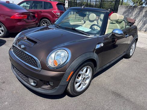 Used 2011 MINI Cooper S FWD image 3
