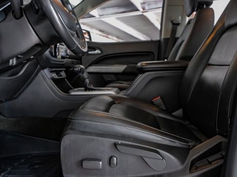 Used 2017 Chevrolet Colorado ZR2 w/ LPO, Premium Interior Package AWD/4WD image 29