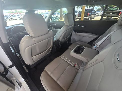 Used 2019 Cadillac XT4 Premium Luxury FWD image 46