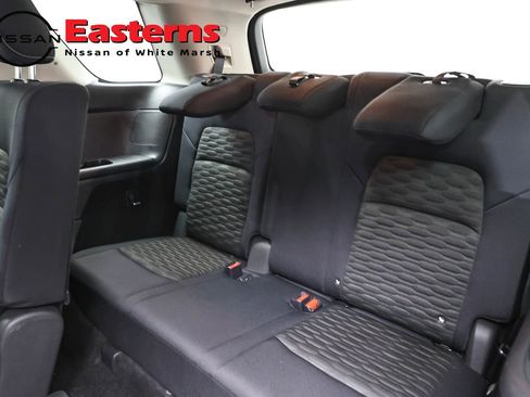 Used 2022 Nissan Pathfinder SV AWD/4WD image 26