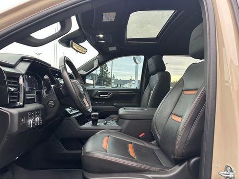 Used 2022 GMC Sierra 1500 AT4 w/ AT4 Premium Package image 10