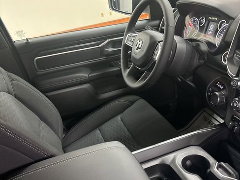 New 2026 RAM 1500 4x4 Crew Cab image 31