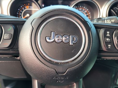 Used 2021 Jeep Wrangler Unlimited Sport AWD/4WD image 27