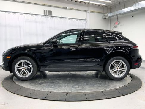 New 2026 Porsche Macan AWD/4WD image 2