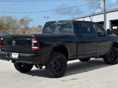 Used 2022 RAM 2500 Laramie w/ Night Edition image 6