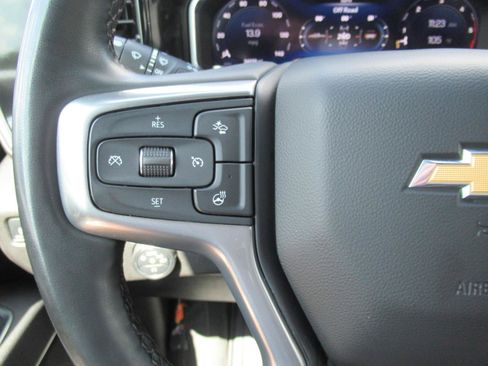 Used 2025 Chevrolet Silverado 2500 LT w/ Convenience Package AWD/4WD image 26