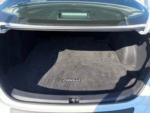 Used 2023 Toyota Corolla LE w/ Carpet Mat Package (TMS) FWD image 19
