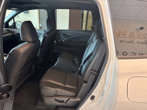 Certified 2023 Honda Passport EX-L image 10