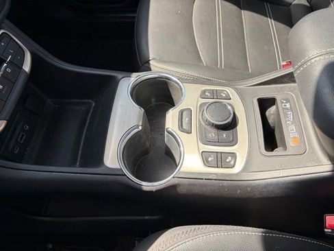 Used 2022 GMC Terrain Denali image 23