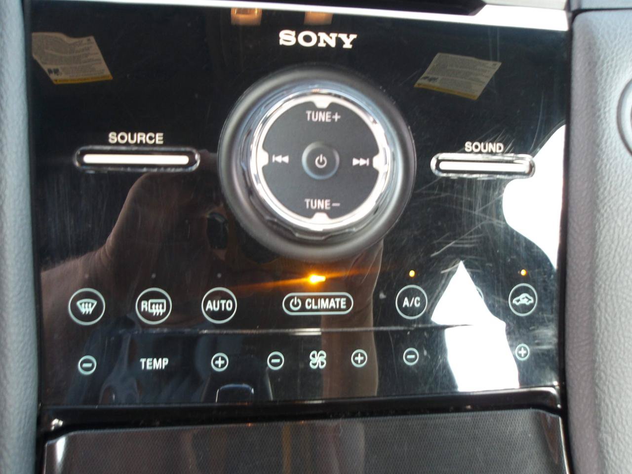 Used 2013 Ford Taurus SHO AWD/4WD image 25