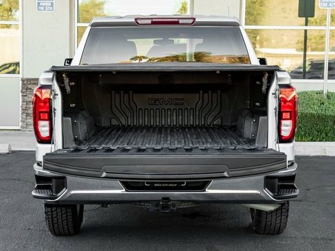 Used 2021 GMC Sierra 1500 SLE image 21