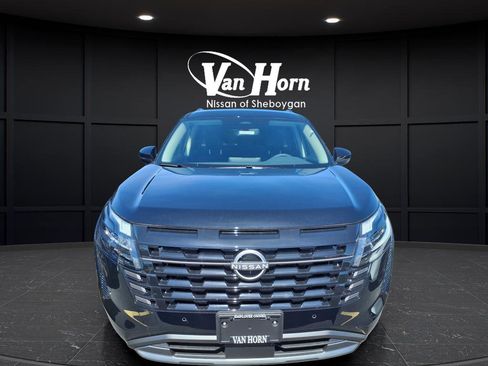 New 2026 Nissan Pathfinder SL AWD/4WD image 2