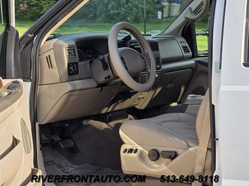 Used 2000 Ford F350 Lariat RWD image 3