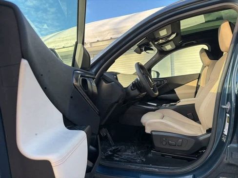 Used 2025 BMW X3 xDrive30i w/ Convenience Package image 6