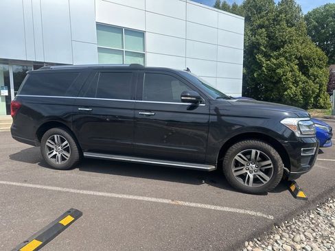 Used 2022 Ford Expedition Max Limited AWD/4WD image 4