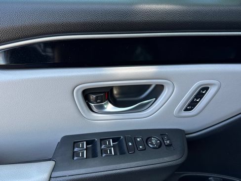 Used 2023 Honda Pilot EX-L image 11