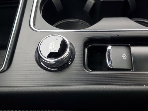 New 2026 Lincoln Corsair Premiere image 24